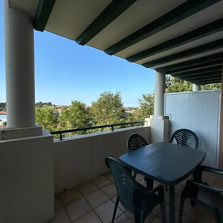 3 Pers A Avec Piscine Et Parking - Fr-1-239-1091
